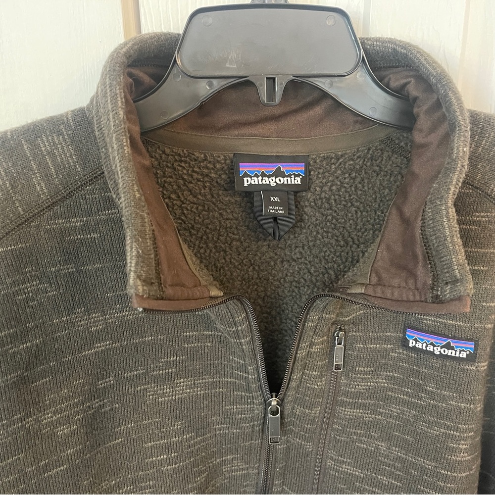 Mens Patagonia XXL quarter zip- excellent condition